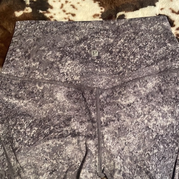 Lululemon Align - Picture 2 of 3